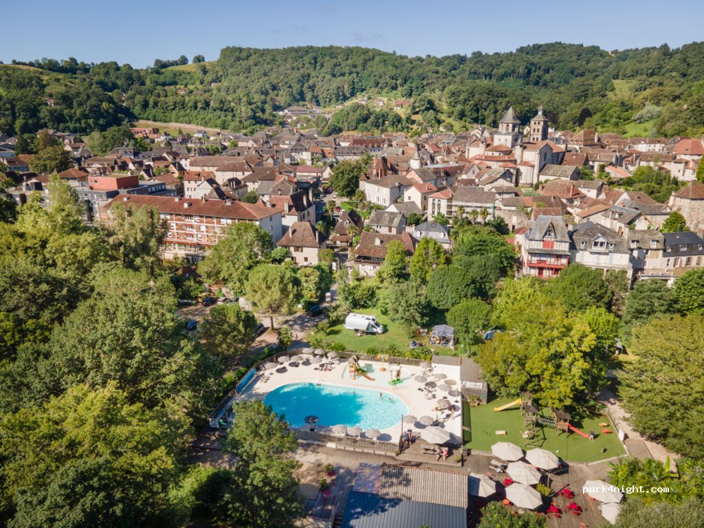 Camping Huttopia Beaulieu sur Dordogne — foto