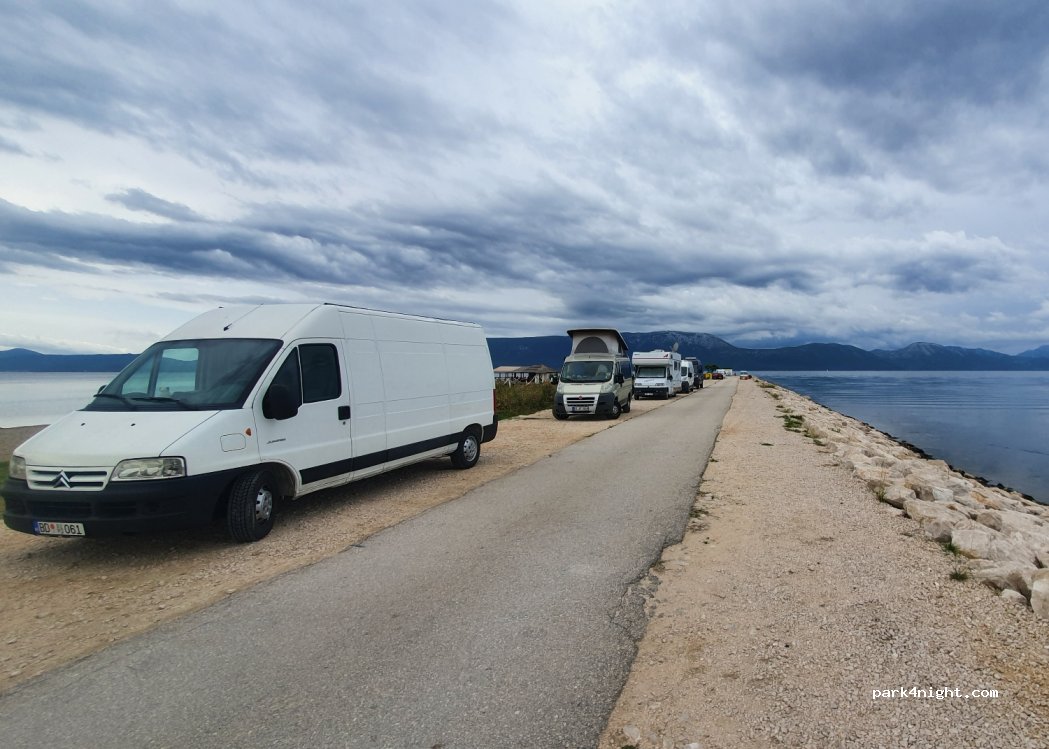 (20343) Komin - Unnamed Road — foto 2