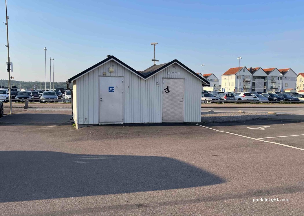 (440 30)  - 2 PARKERINGSPLATSEN — foto 5