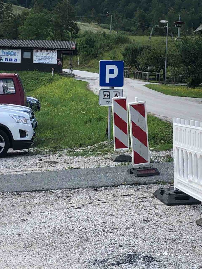 Parkirišče Kobla — foto