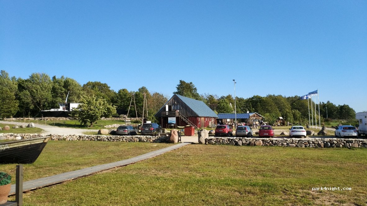 (94724) Koguva / Saare maakond - Unnamed road — foto 2