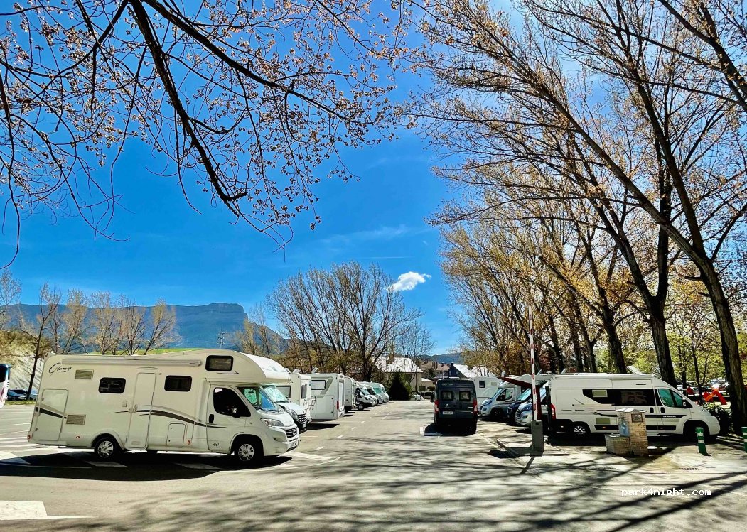 (22700) Jaca - 37 Calle San Indalecio — foto