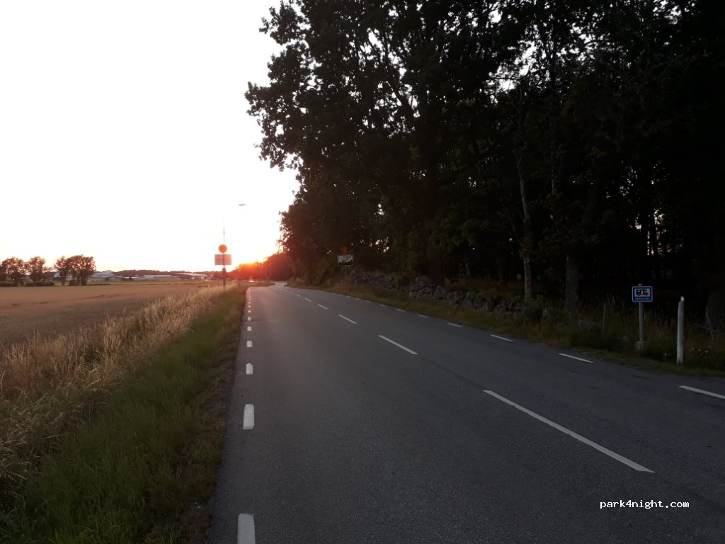 (530 30) Tun - 3 Såtenäsvägen — foto 2