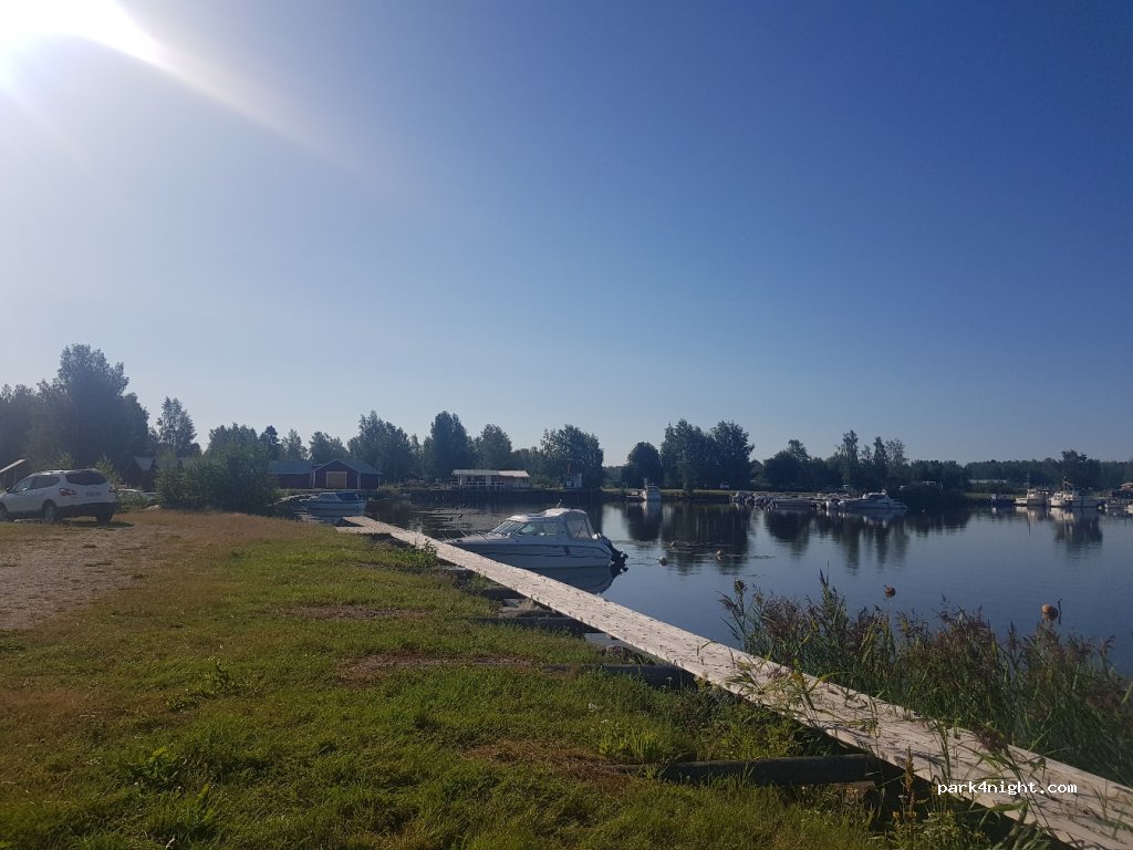 (66100) Maalahti - 18 Paviljongsvägen — foto
