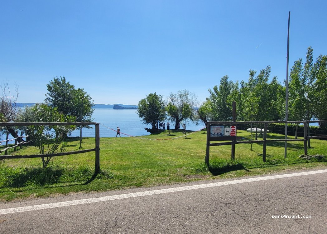 (01010) Gradoli - Strada Provinciale 114 Lago di Bolsena — foto 4