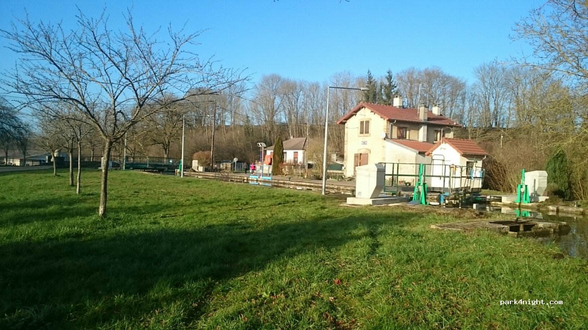 (52200) Humes-Jorquenay - 6 Rue de la Gare — foto 3