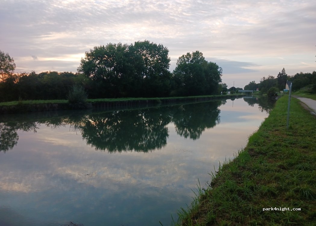 (45630) Beaulieu-sur-Loire - Chemin de la Fontaine — foto 4