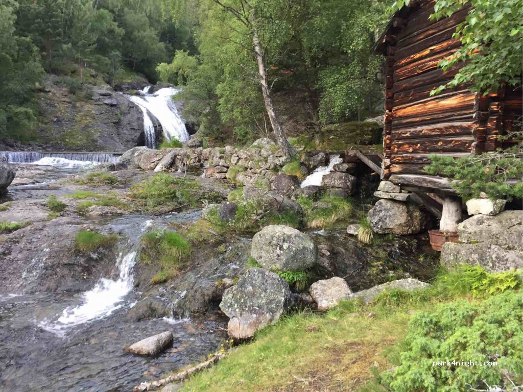 (2975) Vang I Valdres - Vennisvegen — foto 2