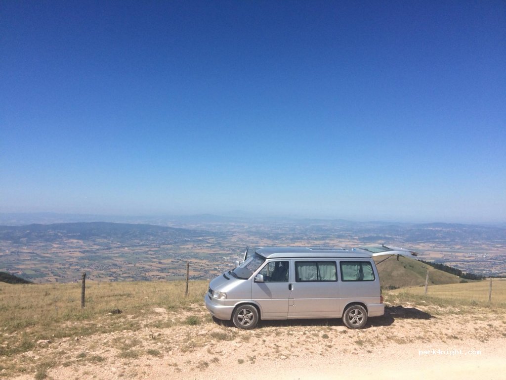 (06081) Assisi - Strada Monte Subasio — foto