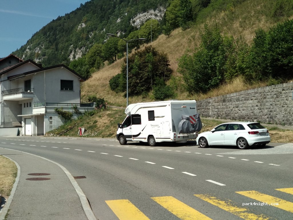 (1337) Vallorbe - 2 Rue des Grottes — foto
