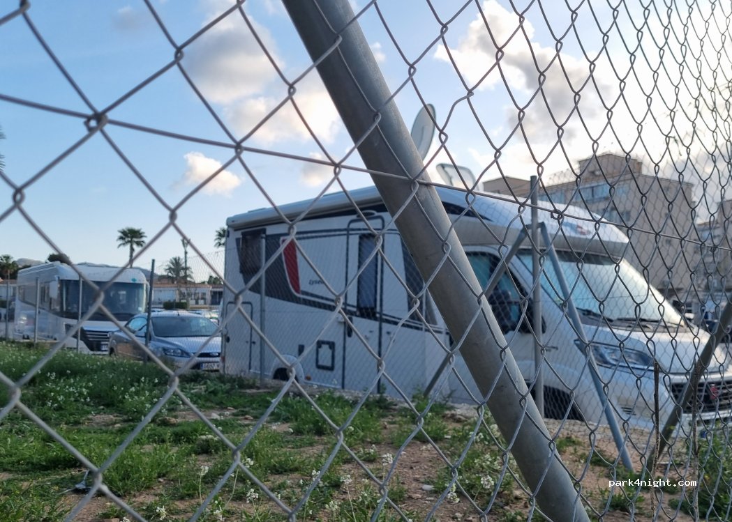 (03581) l'Alfàs del Pi - 64 Avenida de l'Albir — foto 3