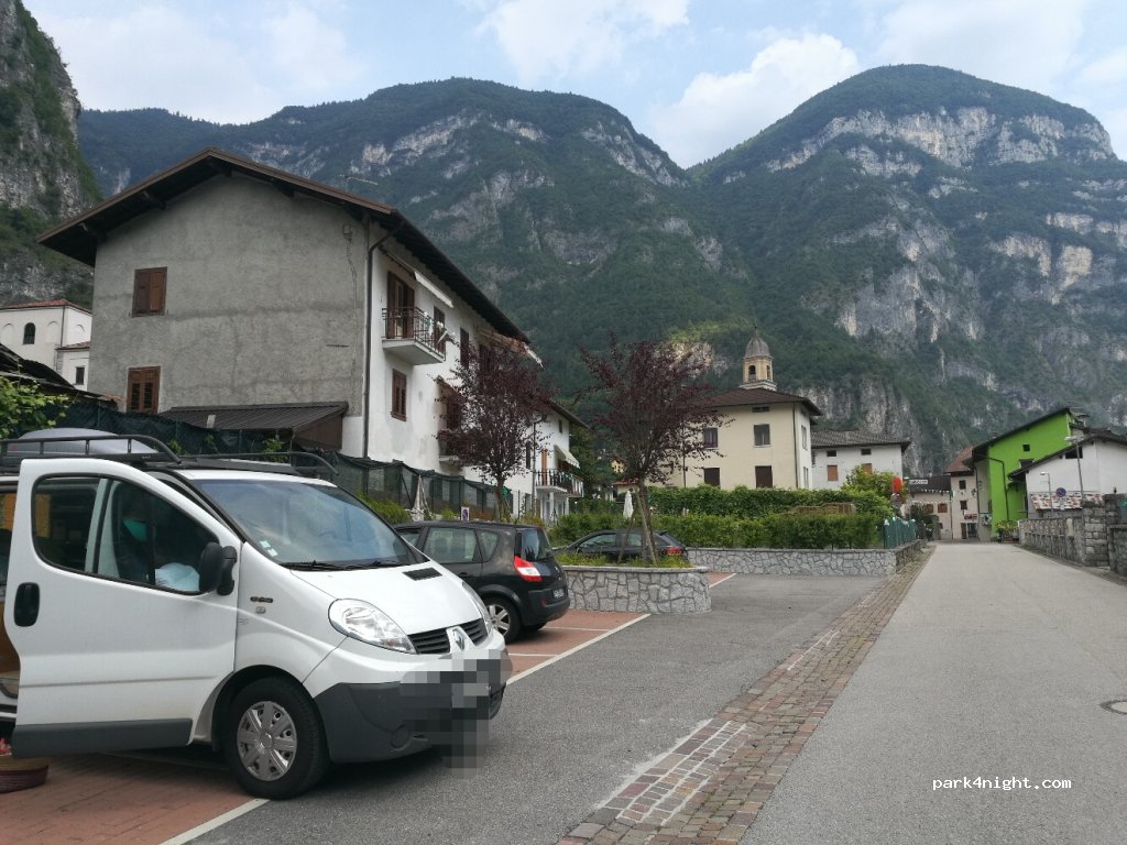 (38055) Grigno - 176 Via Vittorio Emanuele — foto