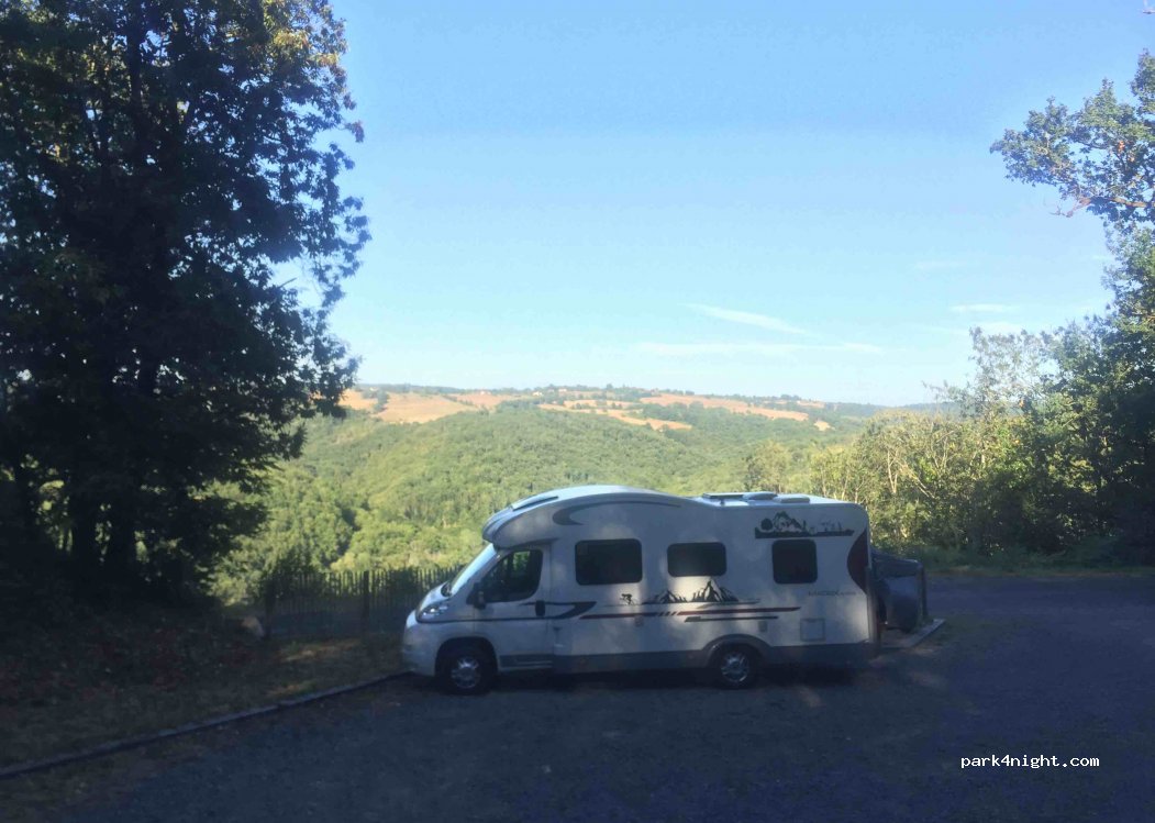 (24160) Génis - Le Pervendoux — foto