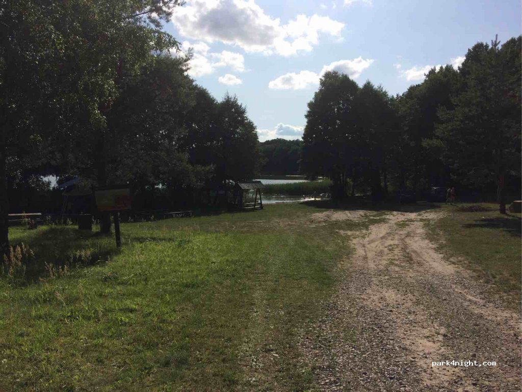 (77-200) Trzcinno - Unnamed road — foto