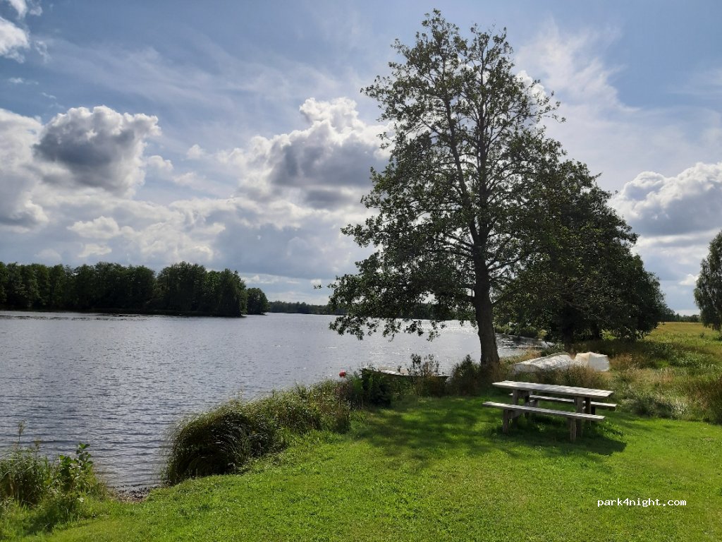 (285 93) Tånneryd - — foto