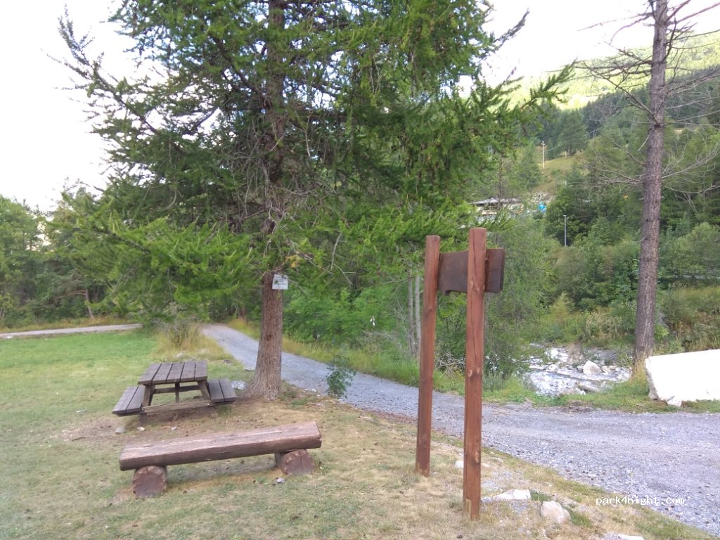 (10054) Cesana Torinese - 1 Frazione Fenils — foto 2
