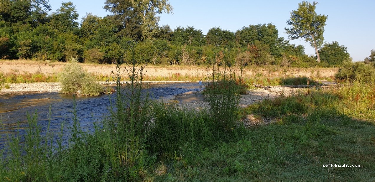 (2532) Tarnovlak - Unnamed Road — foto