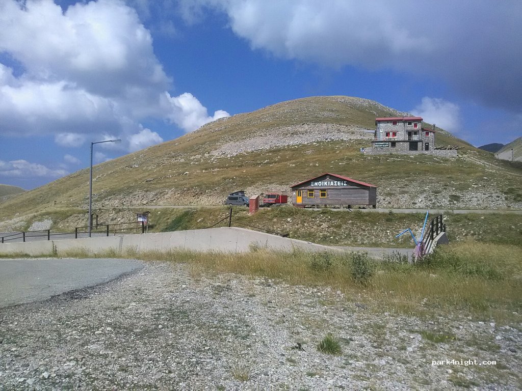 (361 00) Velouchi - Unnamed Road — foto