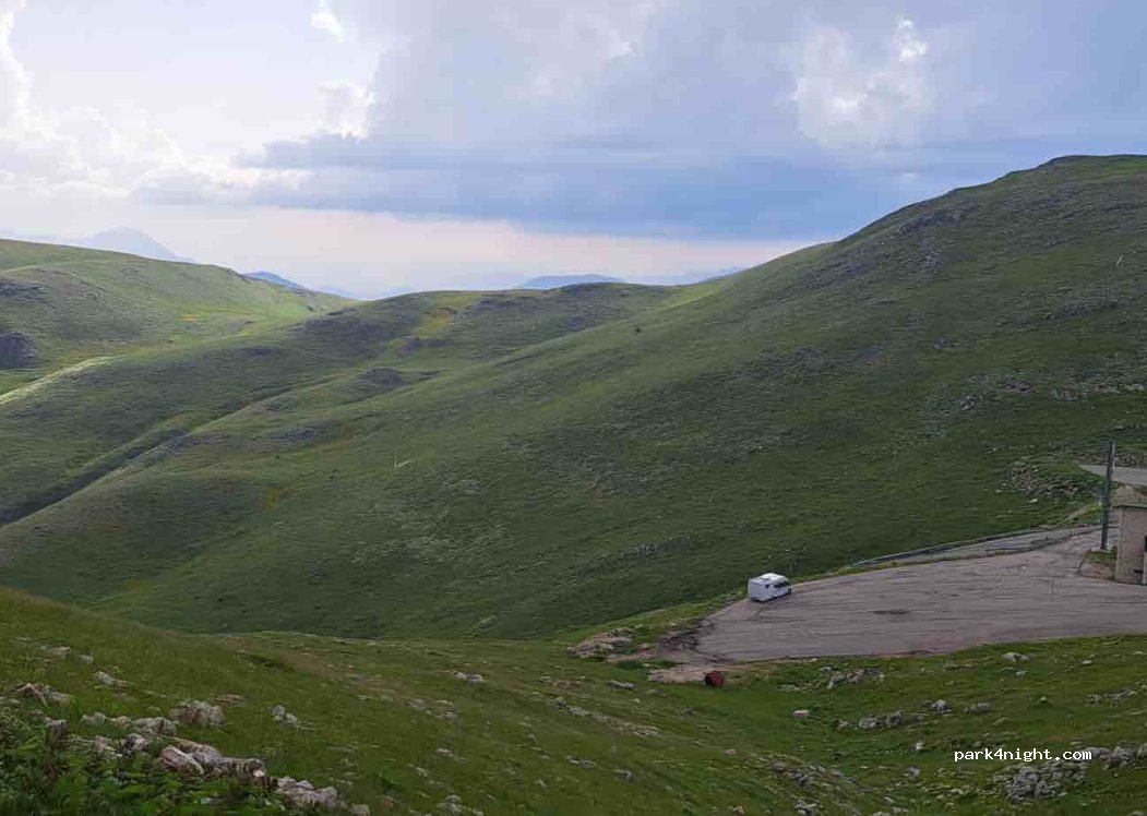 (361 00) Velouchi - Unnamed Road — foto 2