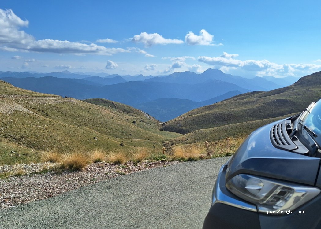 (361 00) Velouchi - Unnamed Road — foto 5