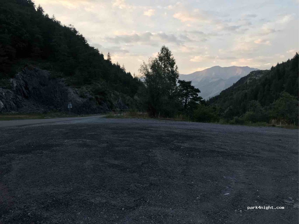 (04400) Uvernet-Fours - D902 — foto 2