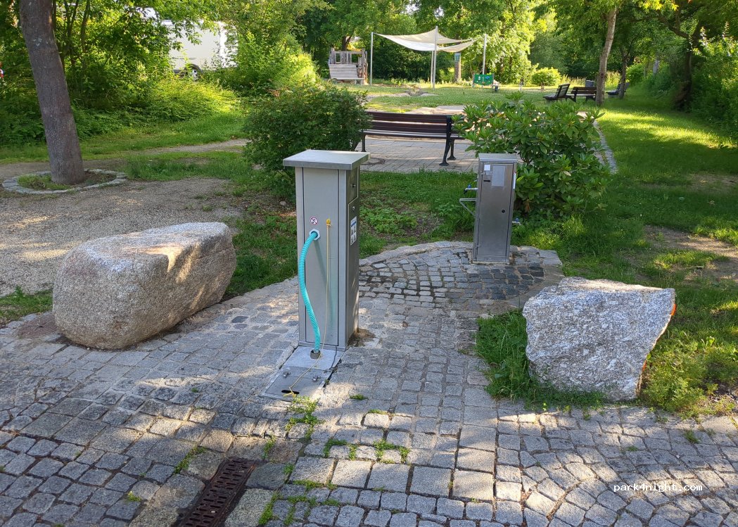 Wohnmobilstellplatz am Angerparkplatz in Marktleuthen — foto 3