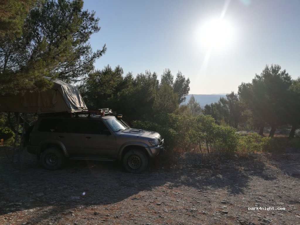 (13260) Cassis - Route des Crêtes — foto