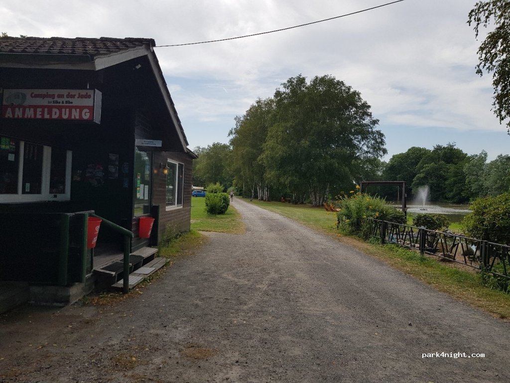 (26349) Jade - 46 Bollenhagener Straße — foto
