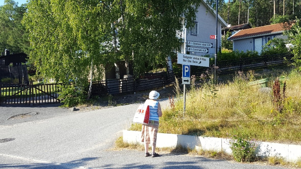 (194 91) Upplands Väsby - 6 Mor Olas backe — foto 3