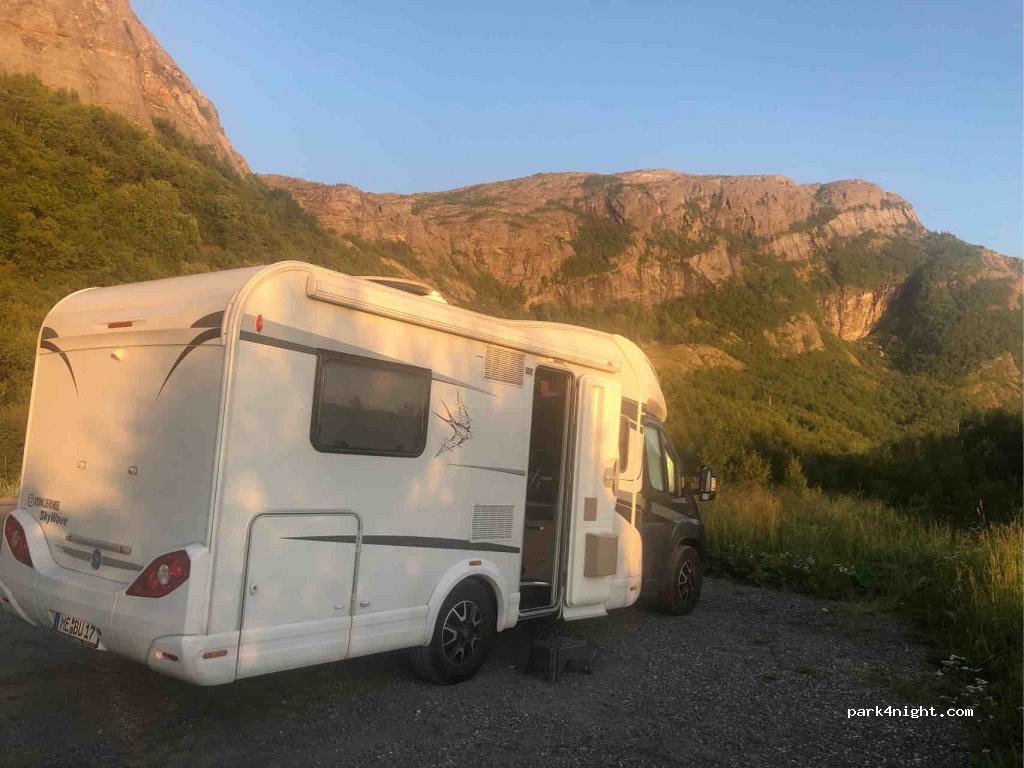 (8130) Sandhornøy - Sekundær Fylkesveg 478 — foto