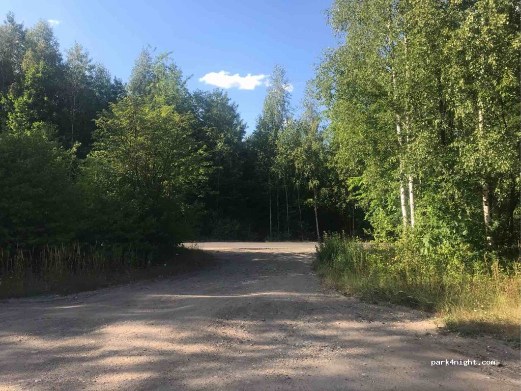 (42-582) Rogoźnik - Cmentarna — foto 3