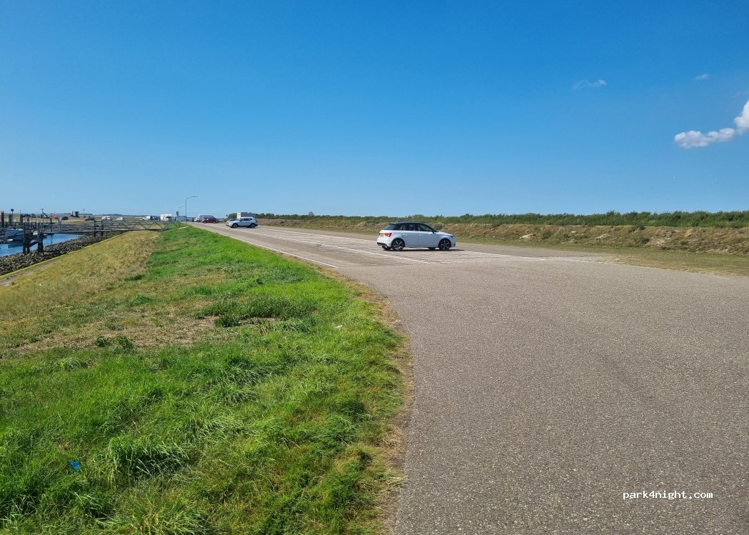 (4675 RB) Tholen - Gortzakweg — foto 2
