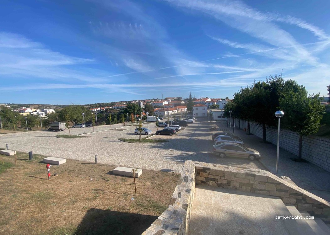 (5210-225) Miranda do Douro - 37-A Rue Mouzinho de Albuquerque — foto