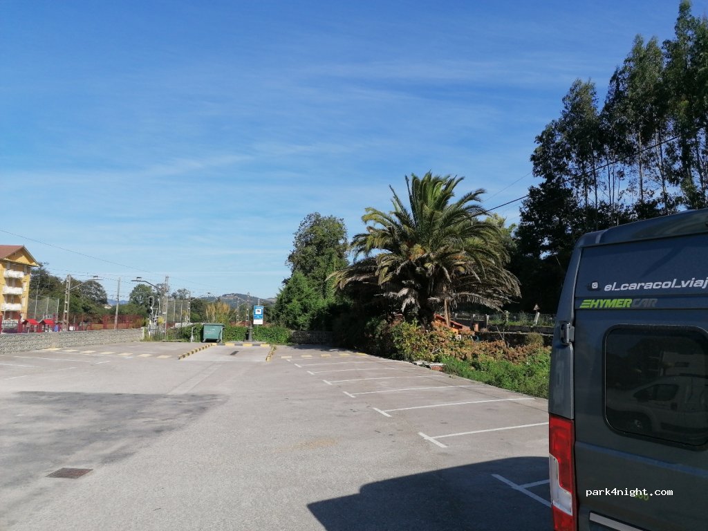 Área autocaravanas Lierganes — foto