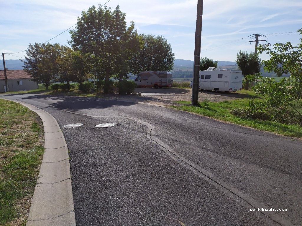 (63500) Le Broc - 2 Route des Vigneaux — foto