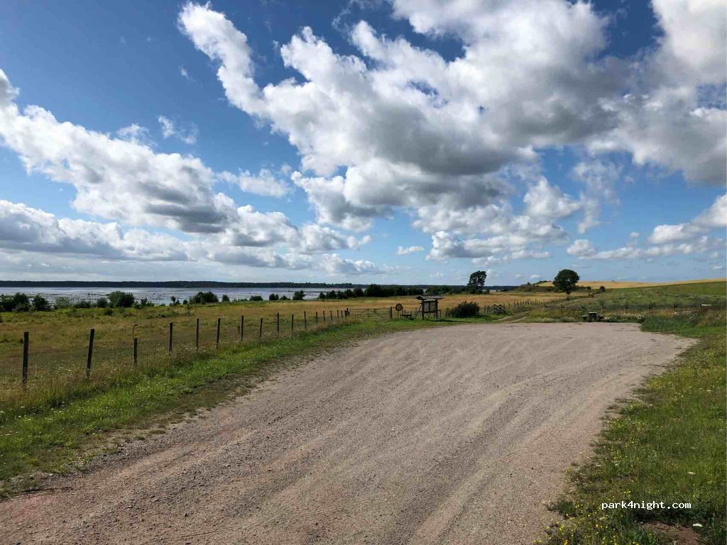 (521 98) Broddetorp - Unnamed Road — foto 2