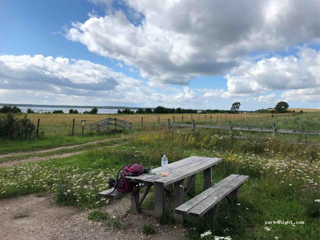 (521 98) Broddetorp - Unnamed Road — foto 3