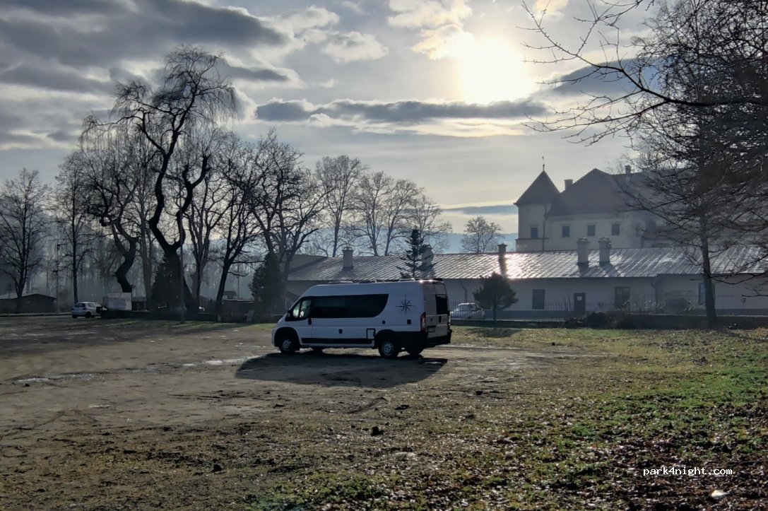 (34-200) Sucha Beskidzka - 1 Zamkowa — foto 2