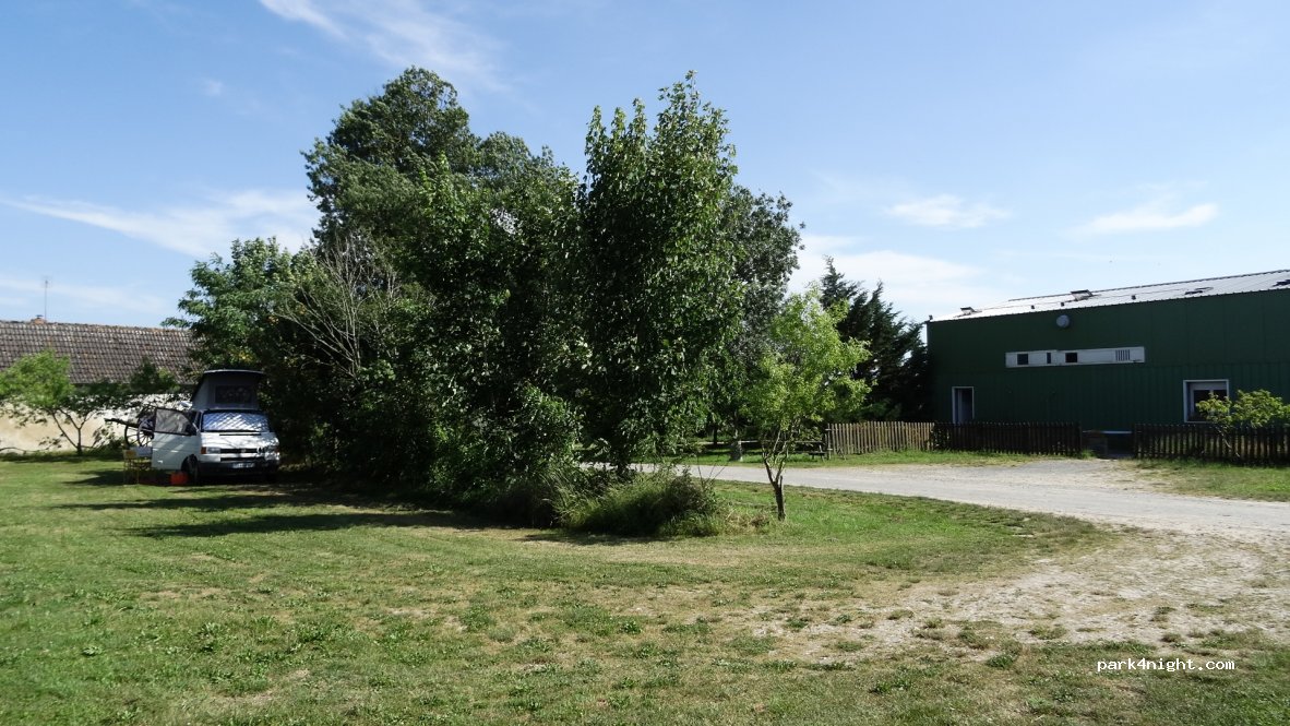FERME DU CAROIRE — foto