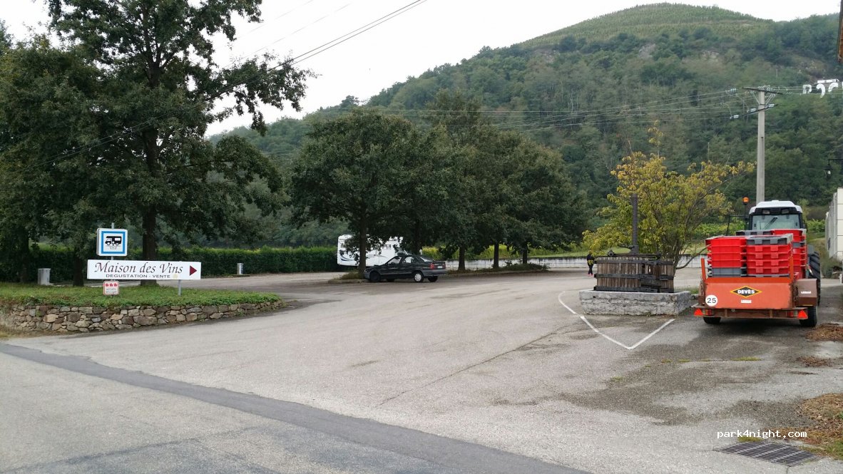 (07340) Champagne - 432 Route de Saint-Desirat — foto