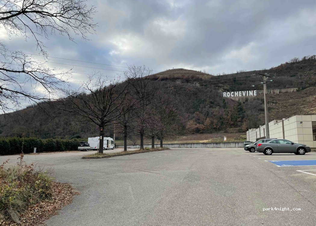 (07340) Champagne - 432 Route de Saint-Desirat — foto 2