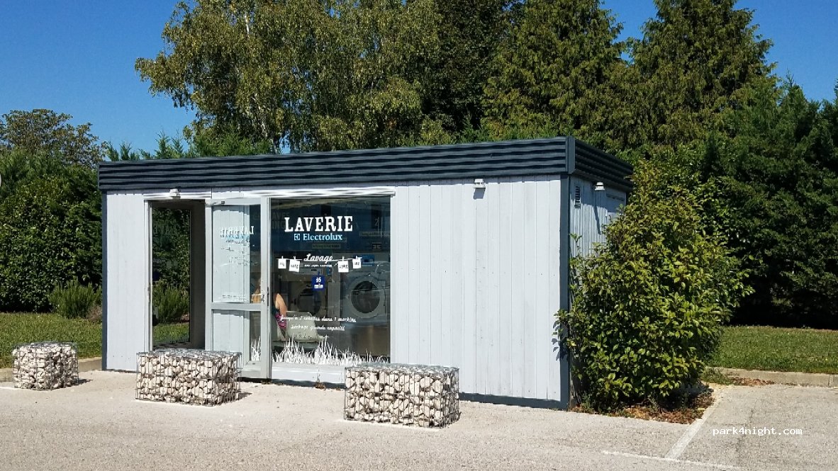 (71100) Lux - 12 Route de Lyon — foto