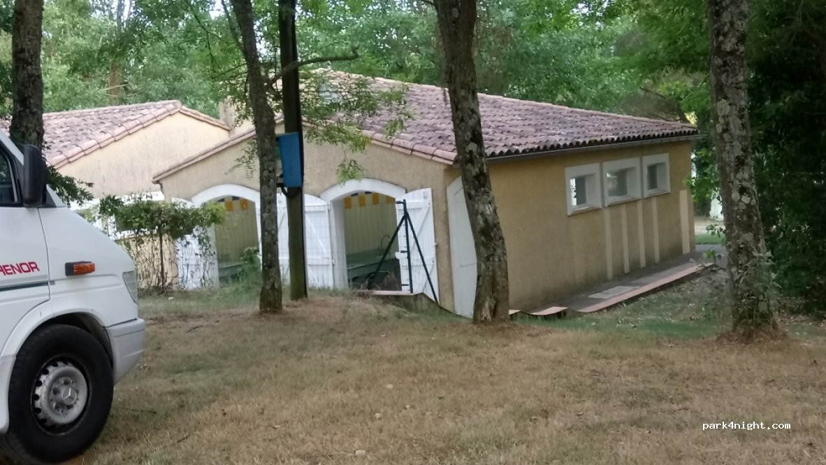 Camping les Brugues — foto