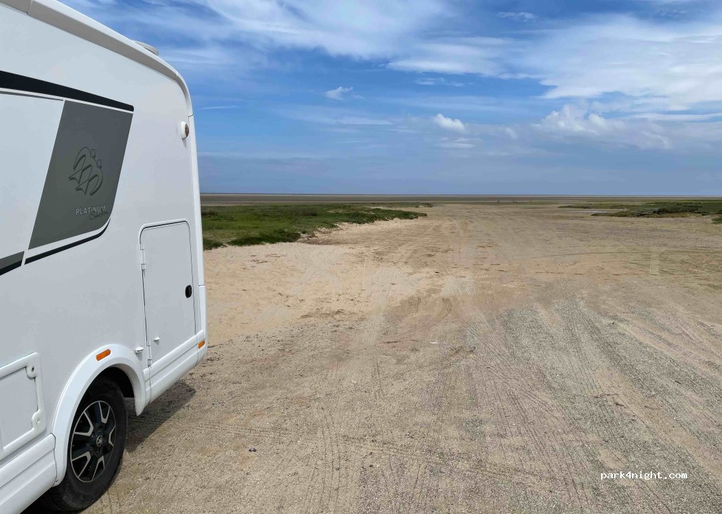 (LL75 8PX) Pentraeth - Lon Y Traeth — foto 3