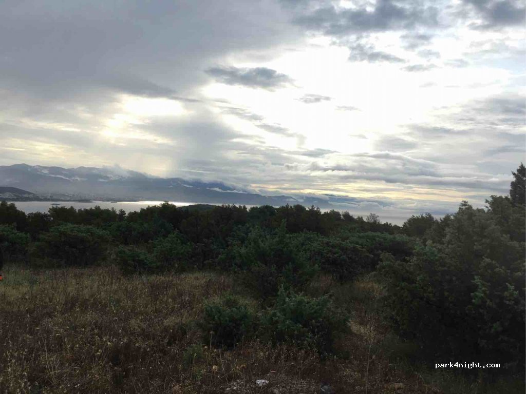 (21224) Slatine - Unnamed Road — foto 2