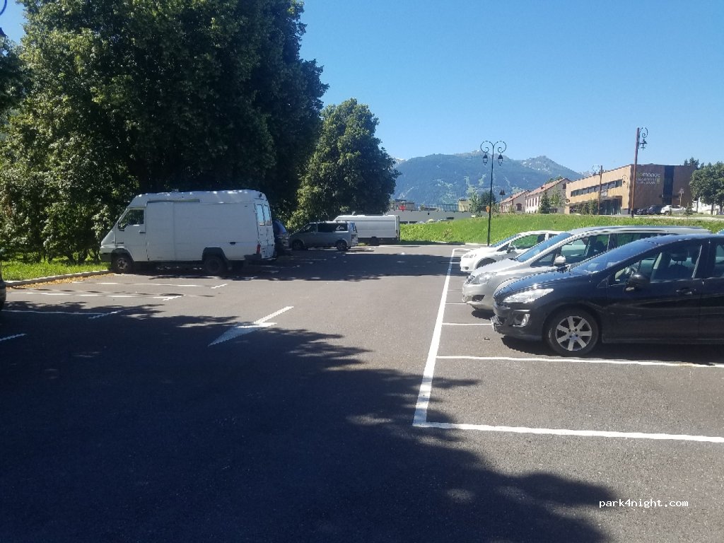 (73700) Bourg-Saint-Maurice - 675 Avenue Maréchal Leclerc — foto 2