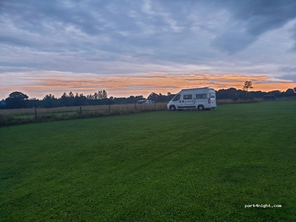 Hedgehogs Retreat campsite — foto 2