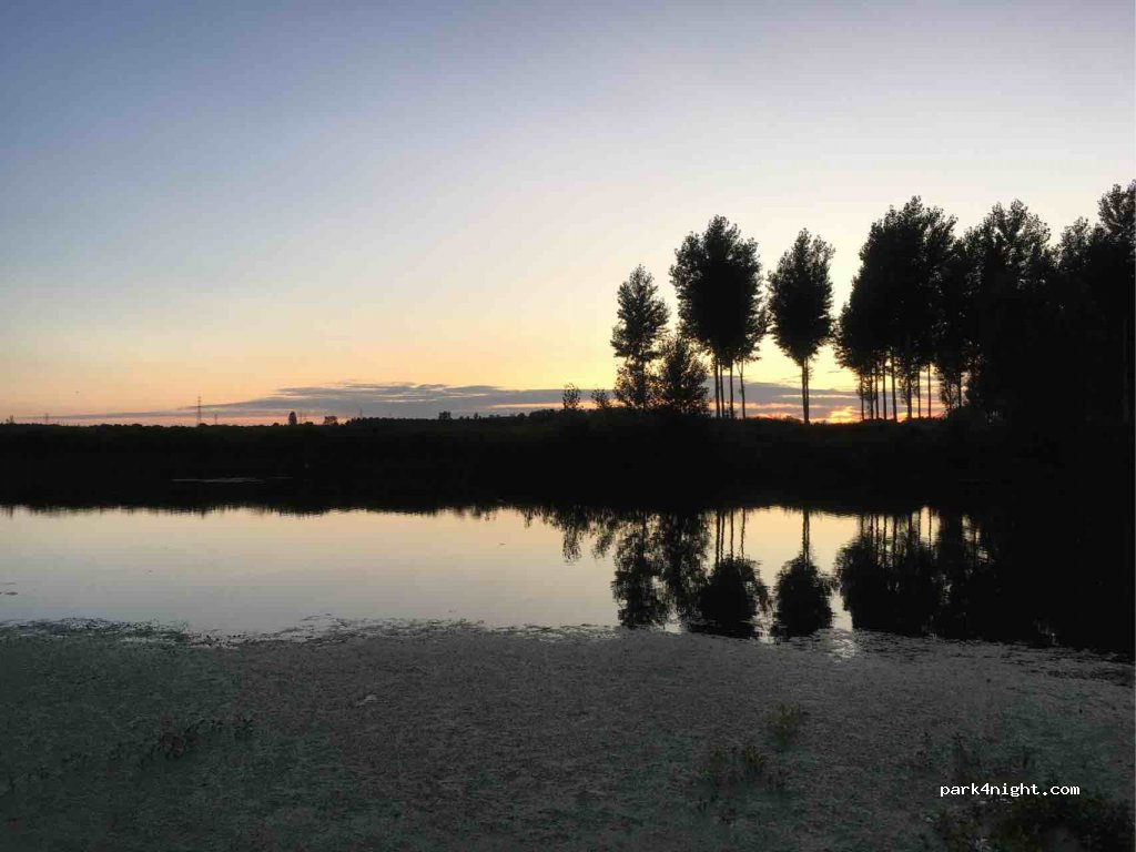 (49000) Écouflant - Unnamed Road — foto