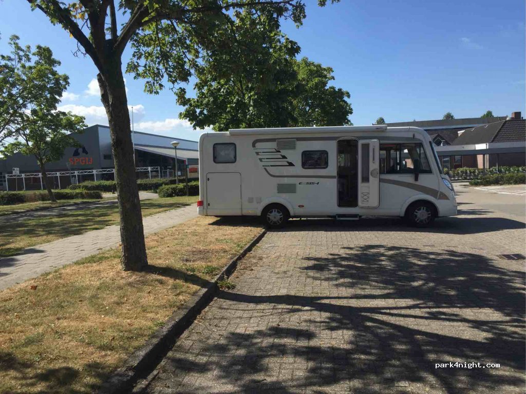 (8271 PS) IJsselmuiden - 9 Oosterholtseweg — foto