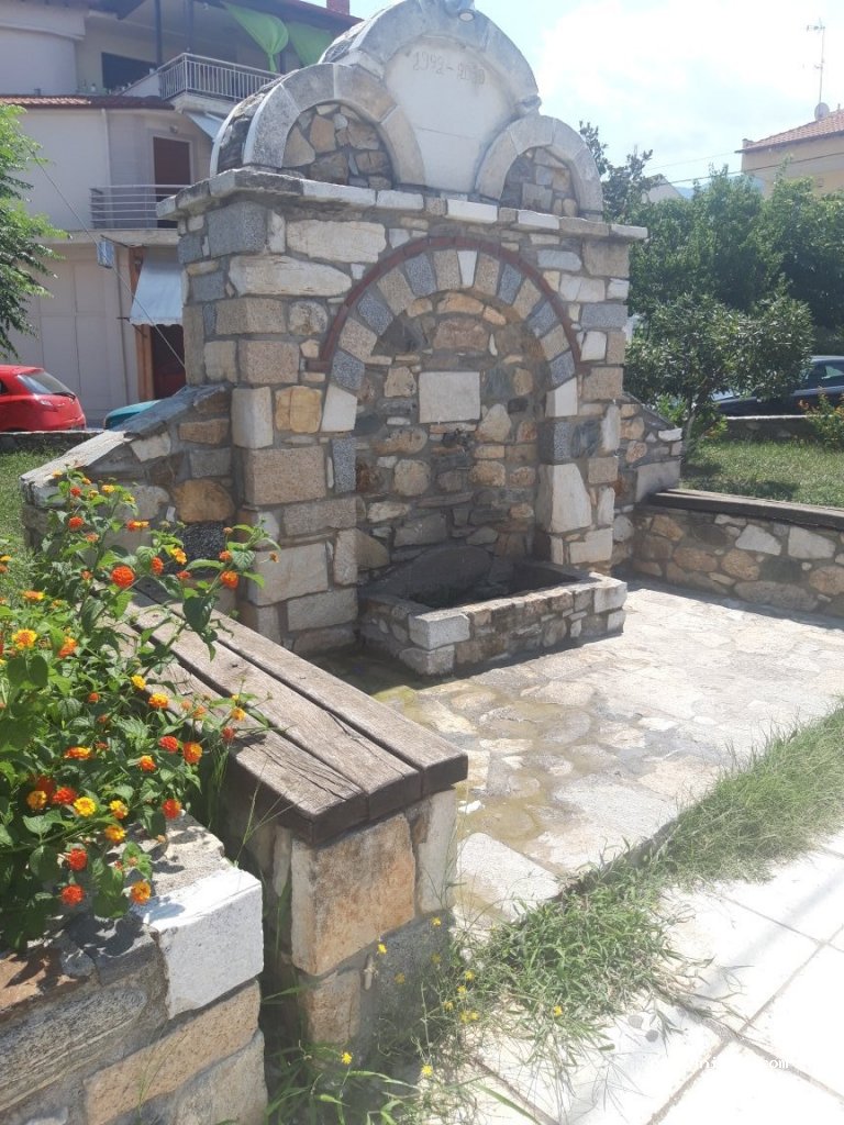 (570 14) Stavros - 4 Venizelou — foto